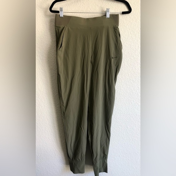 Nike Dri fit Bliss Luxe Training Pants CU4611-222 Women’s Size M Medium Green - Picture 6 of 12